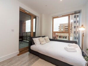 1 bedroom, iron/ironing board, free WiFi, bed sheets