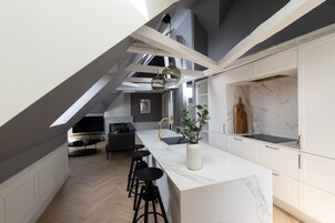 Luxury Apartment, 2 Bedrooms (4 persons Shared Terrace) | Private kitchen | Full-size fridge, microwave, oven, stovetop