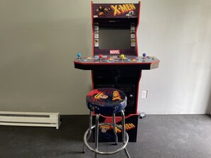 House, 3 Bedrooms | Games room - La Pinoli 3 Bedroom Home by RedAwning (La Pine)