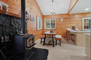 House, 3 Bedrooms | Interior