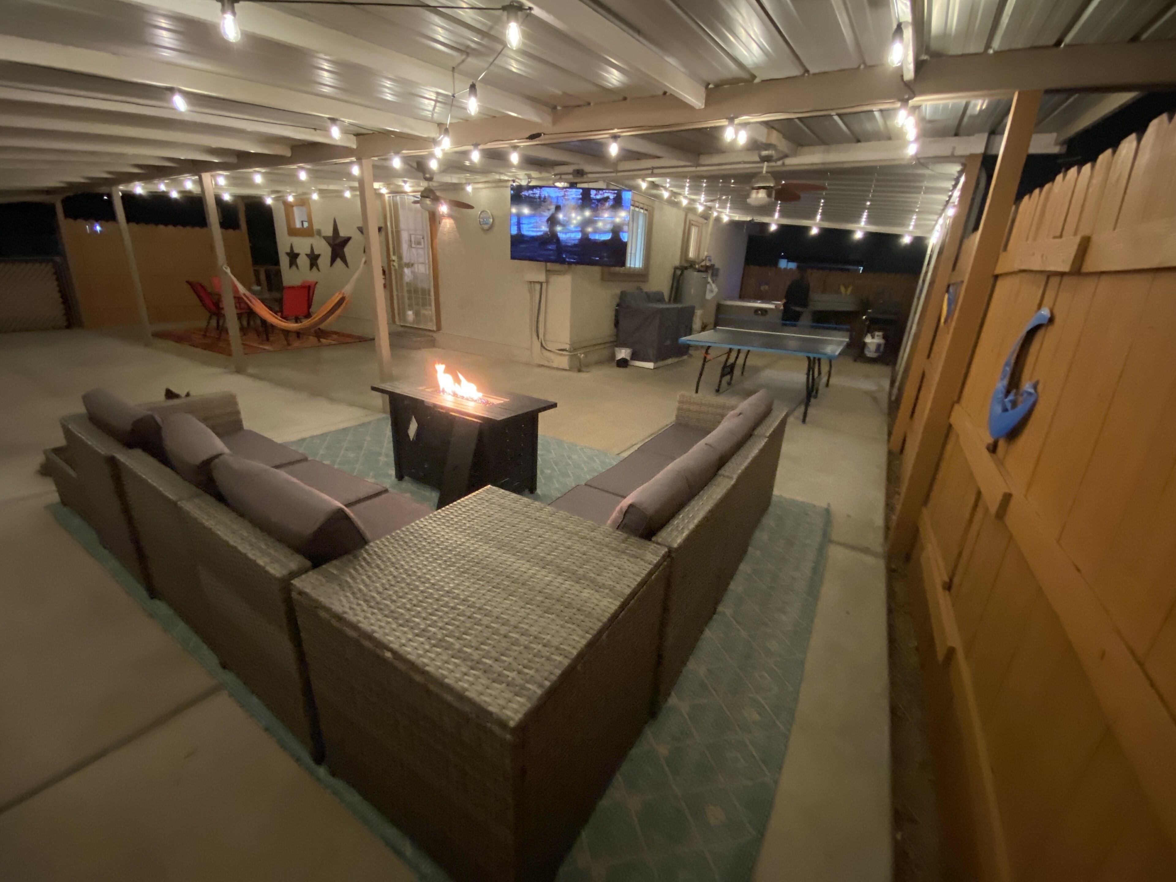 Cozy spanish style bungalow; huge private covered patio includes spa and more!