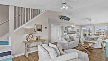 House, 3 Bedrooms | Interior