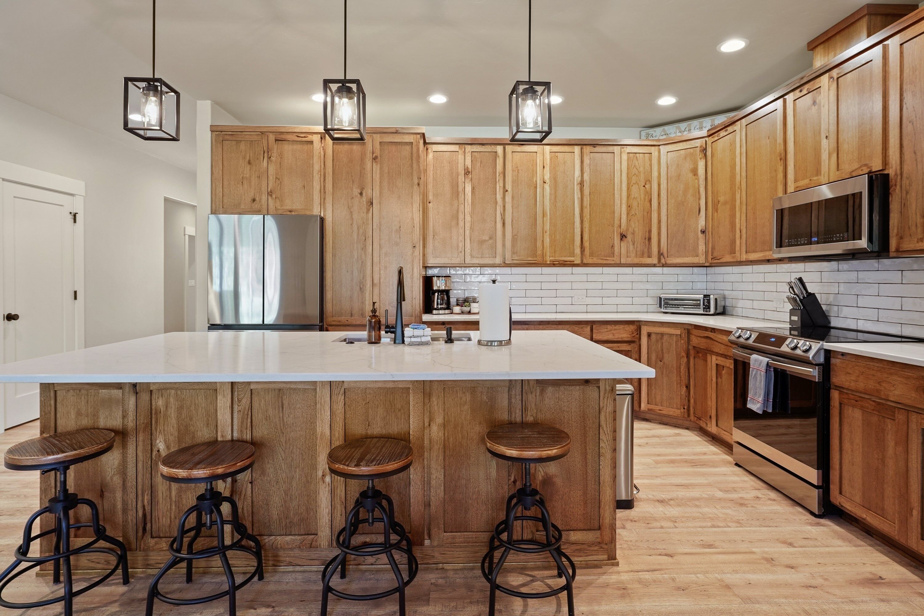 Private kitchen | Fridge, oven, coffee/tea maker, toaster