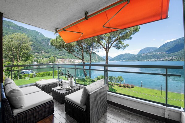 Outdoor dining - Emotion Lake View (Mendrisio)
