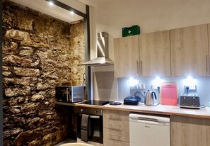 Coffee/tea maker, electric kettle - Jacobite house (Inverness)