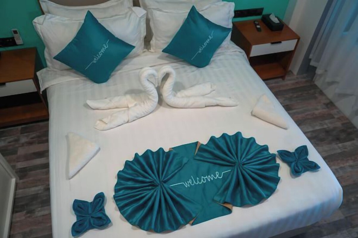 Hochwertige Bettwaren, Minibar, Zimmersafe