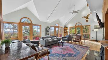 TV, fireplace, offices