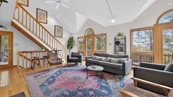 TV, fireplace, books, offices