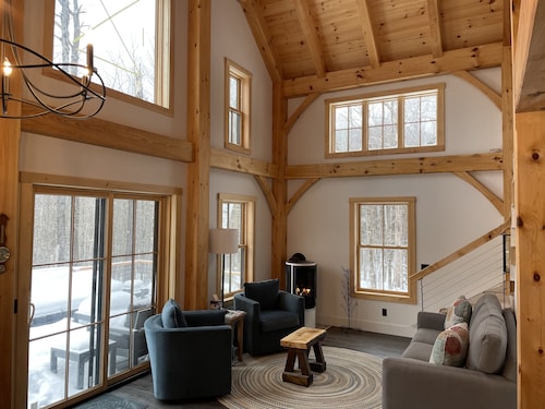 Ski house less than one mile from Sugarbush!