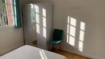 2 habitaciones, tabla de planchar con plancha y wifi gratis