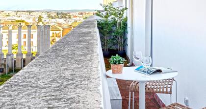 Cozy 2BD apartment near teatro romano. Claudio Marcelo