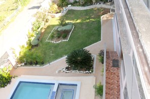 Front of property – evening/night - vision with dreams villa (Runaway Bay)