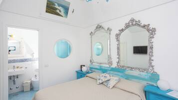 Standard Room | Frette Italian sheets, premium bedding, free minibar, in-room safe