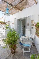 Standard Room | Frette Italian sheets, premium bedding, free minibar, in-room safe