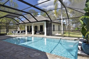 Udendørs pool, opvarmet pool