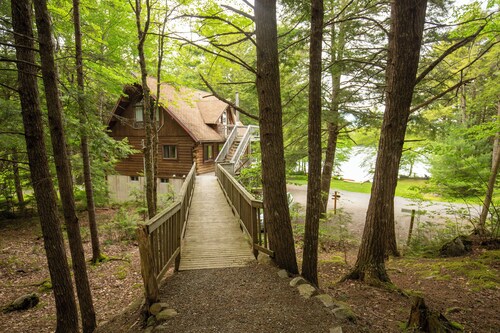 Log house with lake view