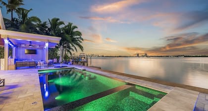 Bayfront Escape Poolside Luxury Villa with Sunset Views