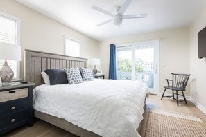 5 Schlafzimmer, Schreibtisch, Bügeleisen/Bügelbrett, WLAN