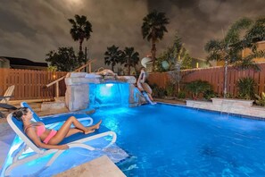 Outdoor pool, a heated pool
