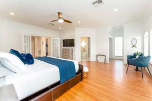 8 bedrooms, iron/ironing board, free WiFi, bed sheets