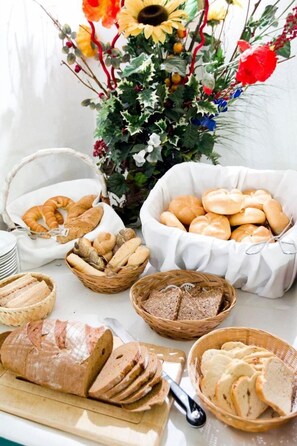 تناول الطعام