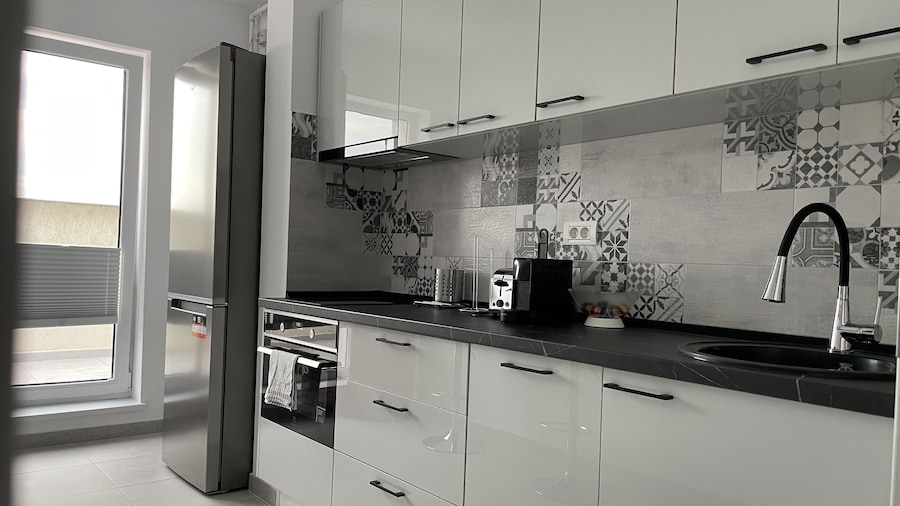 4 Room Penthouse Terrace W18-W19