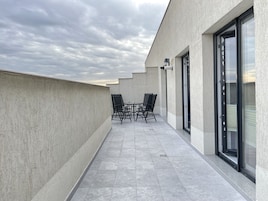 Signature Penthouse | Rooftop terrace