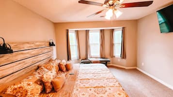 5 dormitorios, escritorio, tabla de planchar con plancha y wifi