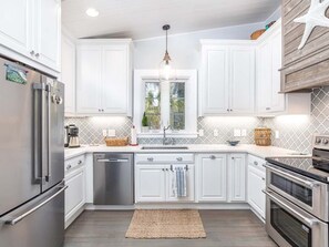 Maison, 1 très grand lit, cuisine, vue jardin | Cuisine privée