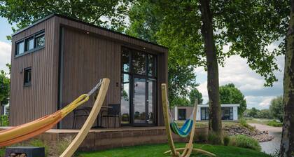 Tiny River House 2 Guest