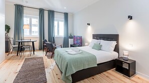 Iron/ironing board, free WiFi, bed sheets