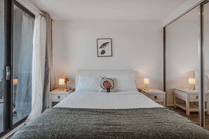 1 bedroom, desk, iron/ironing board, WiFi