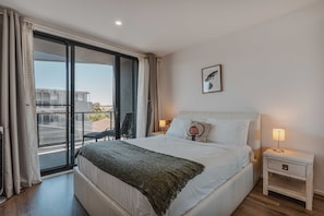 1 室のベッドルーム、デスク、アイロン / アイロン台、WiFi