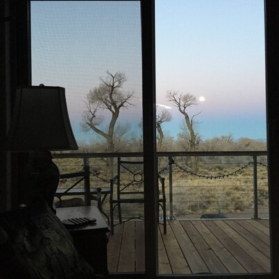 Snow Capped MTN View & Starry Nites: 1 hour to Great Sand Dunes & Monarch Skiing