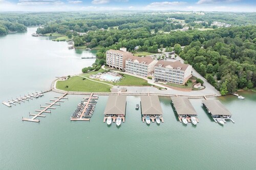 #2203 Pointe - Studio Suite at Mariners SML