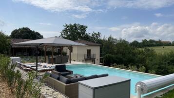 Piscine extérieure, piscine chauffée
