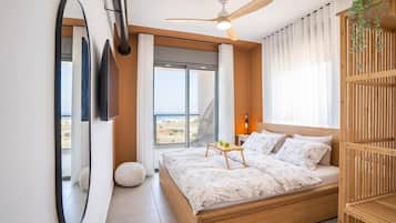 3 bedrooms, in-room safe, iron/ironing board, travel crib