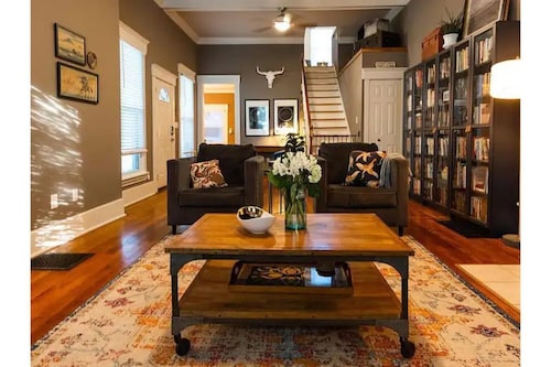 Charming Home just off Bardstown Rd