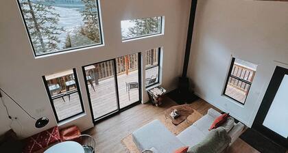 Best views at Wallowa Lake- Chalet North