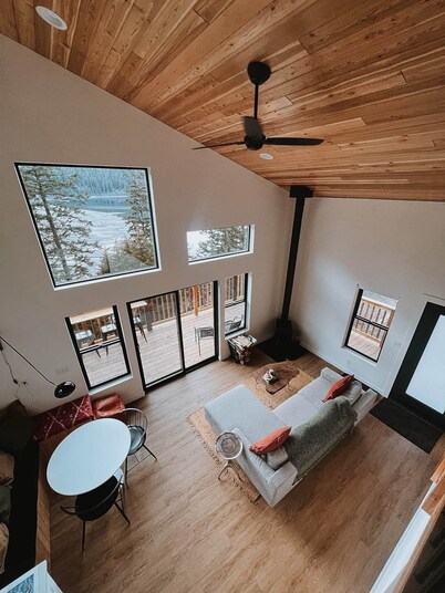 Best views at Wallowa Lake- Chalet North