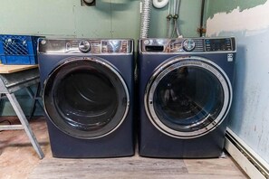 Interior - Escape to Onset - Updated cottage close to beaches and boating (Onset)