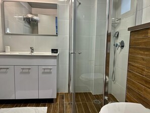 Estudio básico | Baño