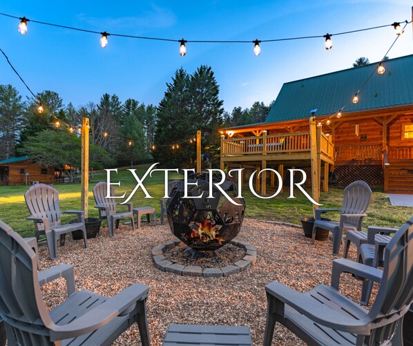 Property grounds - *Timber & Tin* Family Retreat~Creek~Arcade~Hot Tub (Suches)