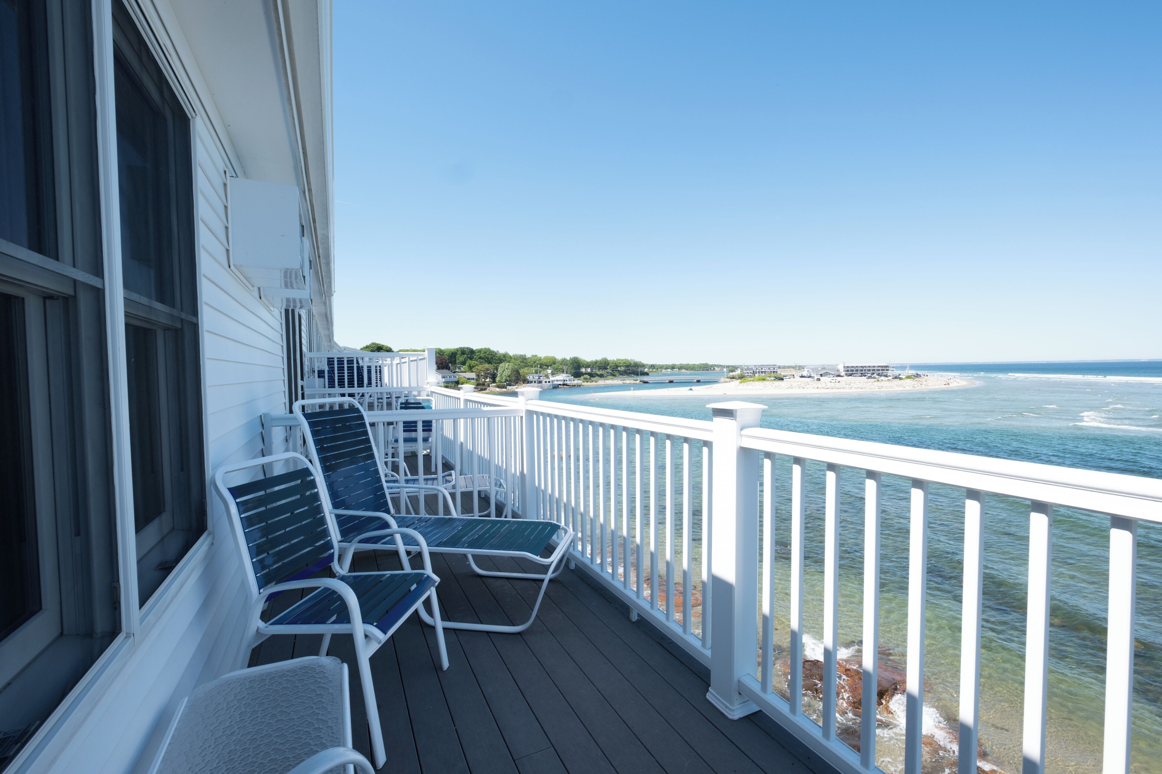 Oceanfront 2nd Floor King Bed | Terrace/patio