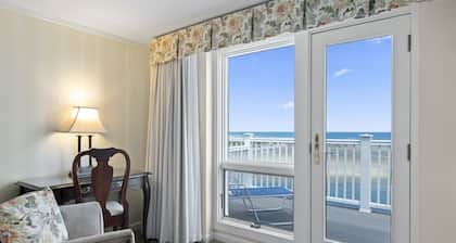 The Sparhawk Oceanfront Resort