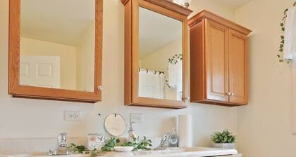Lovely, Country Apartment, Just Minutes From Town