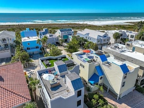 House, Multiple Beds (304) | Property grounds - Coastal Surfside by Beachside Management (Siesta Key)