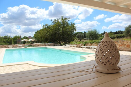 Trulli and Lamia in Apulia, private pool 7 beds BBQ, wood-burning oven, parking lot