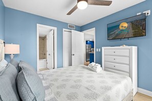 1 bedroom, iron/ironing board, WiFi, bed sheets - Myrtle Beach Resort Amenity-Rich Escape 4205 (Myrtle Beach)