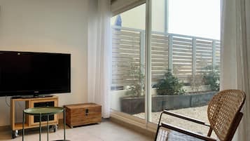 TV